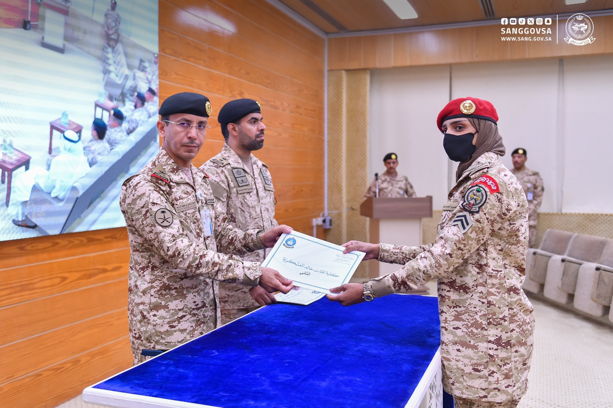 تخريج دورة تخصصية للعنصر النسائي