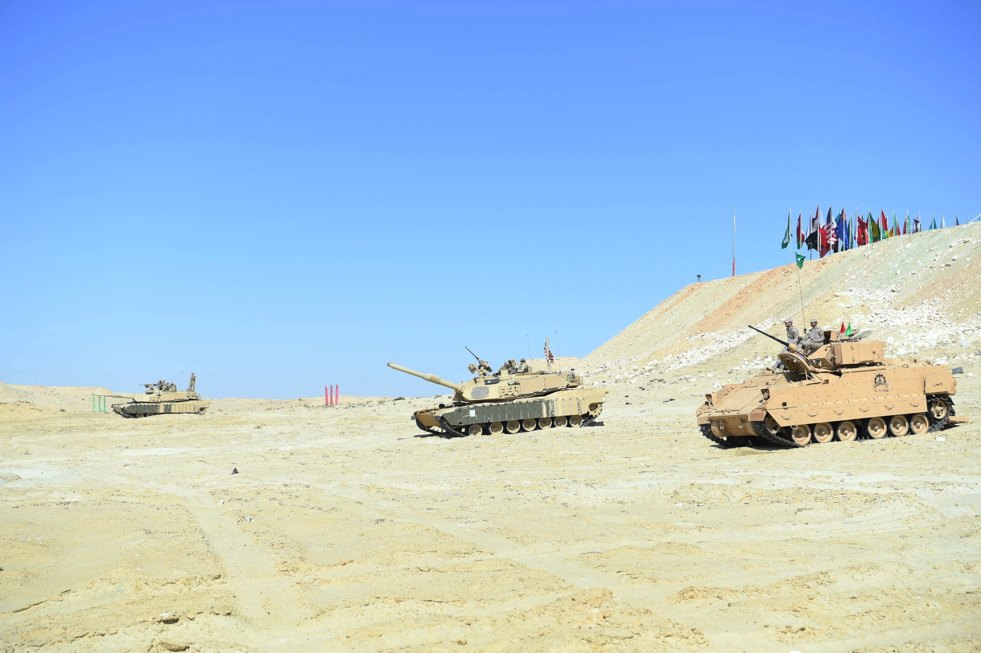 نفذت القوات العديد من المهام التدريبية البرية والجوية والبحرية