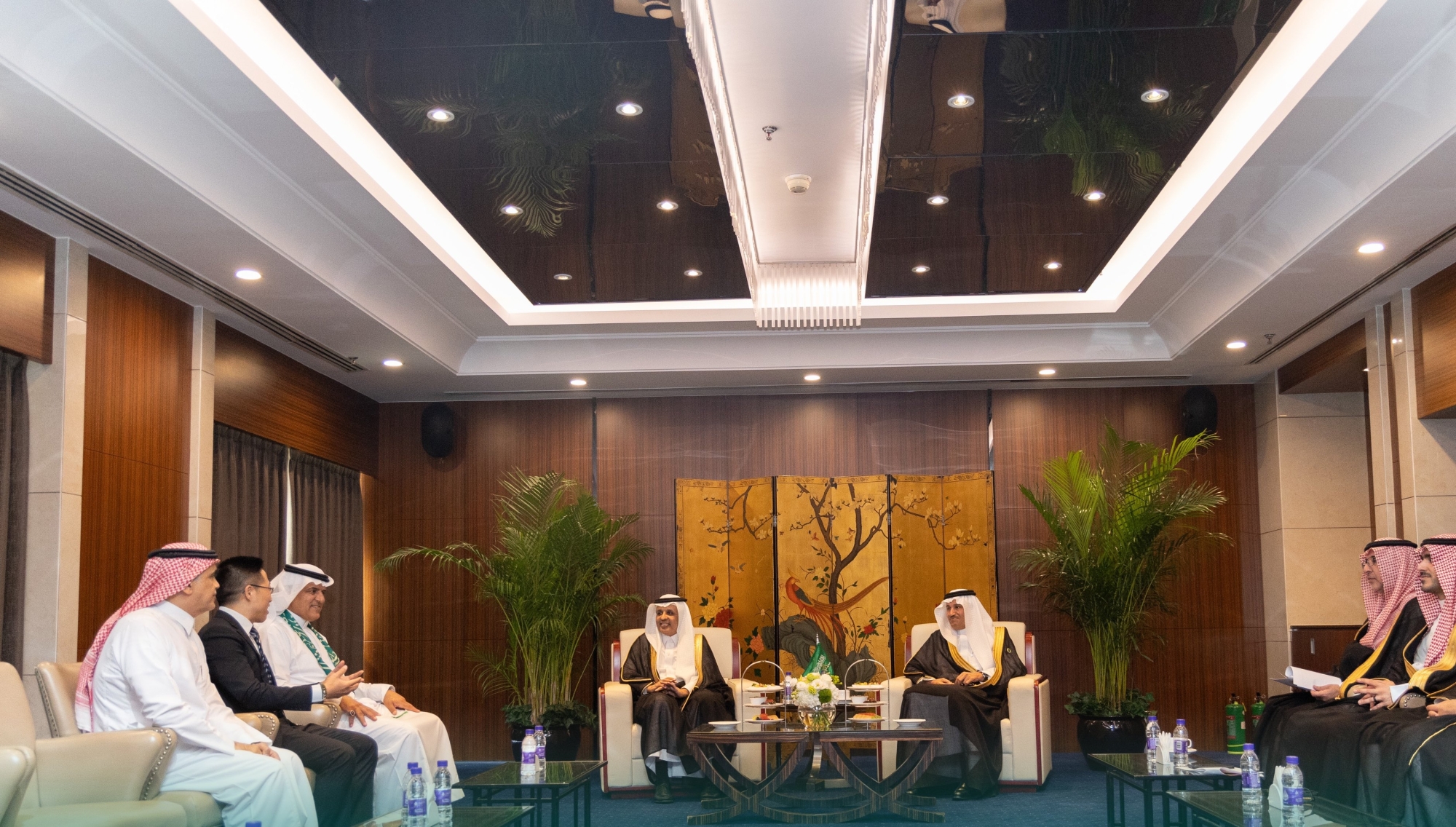 وقع الرميح اتفاقيتين للتعاون التدريبي مع الأكاديمية السعودية اللوجستية