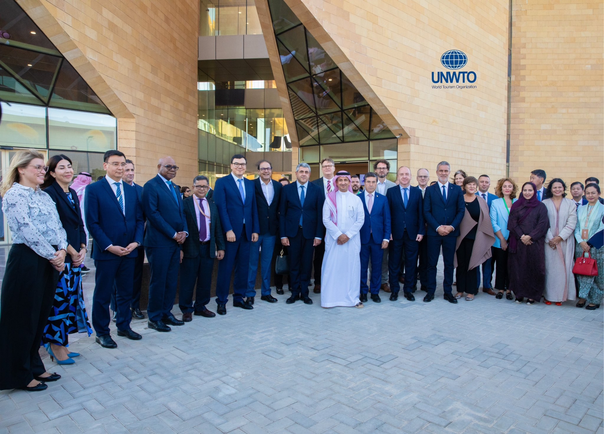 تعد الأكاديمية ضمن جهود المملكة لدعم القطاع السياحي عالمياً