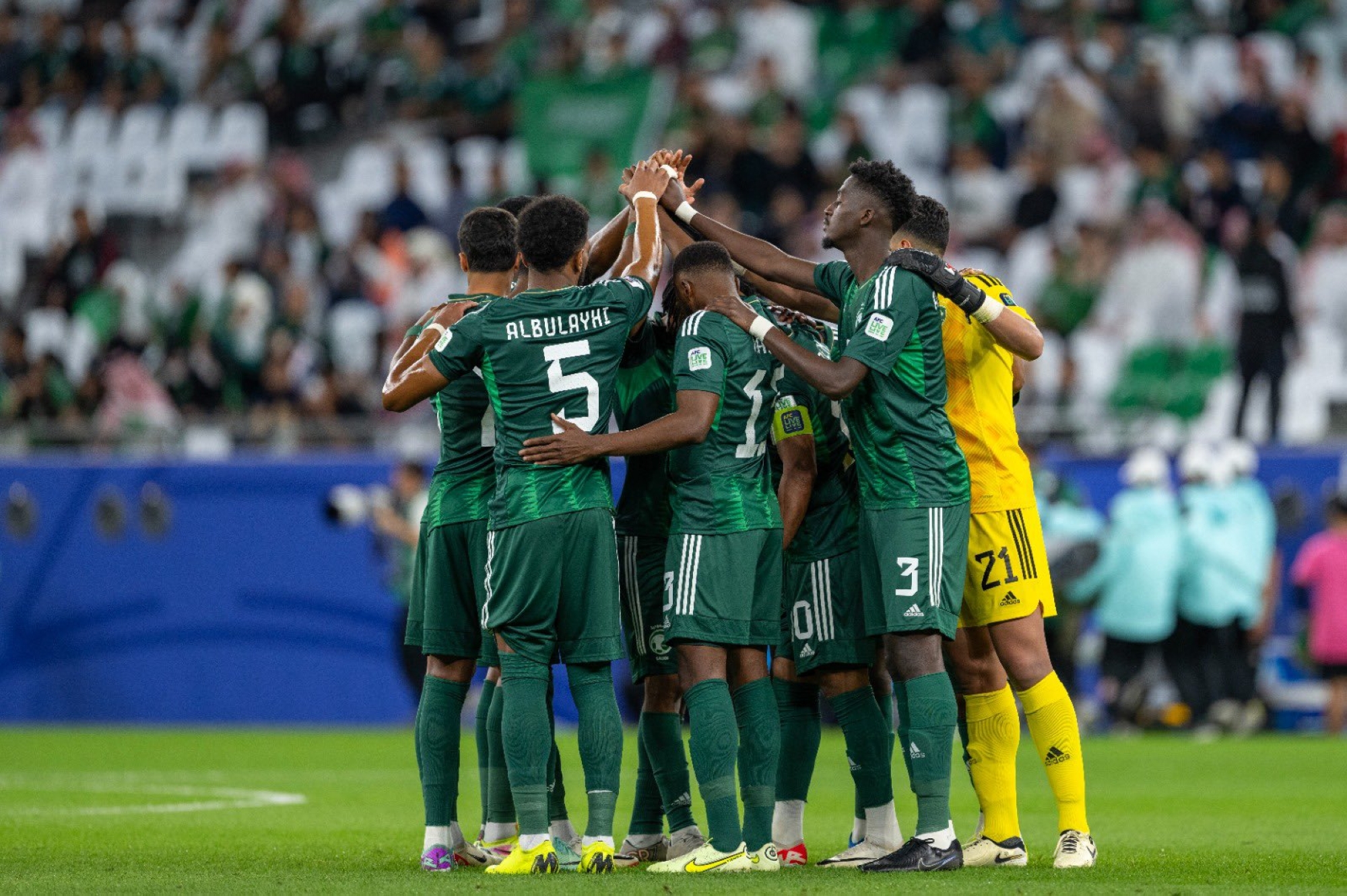 لاعبو المنتخب السعودي يؤدون القسم