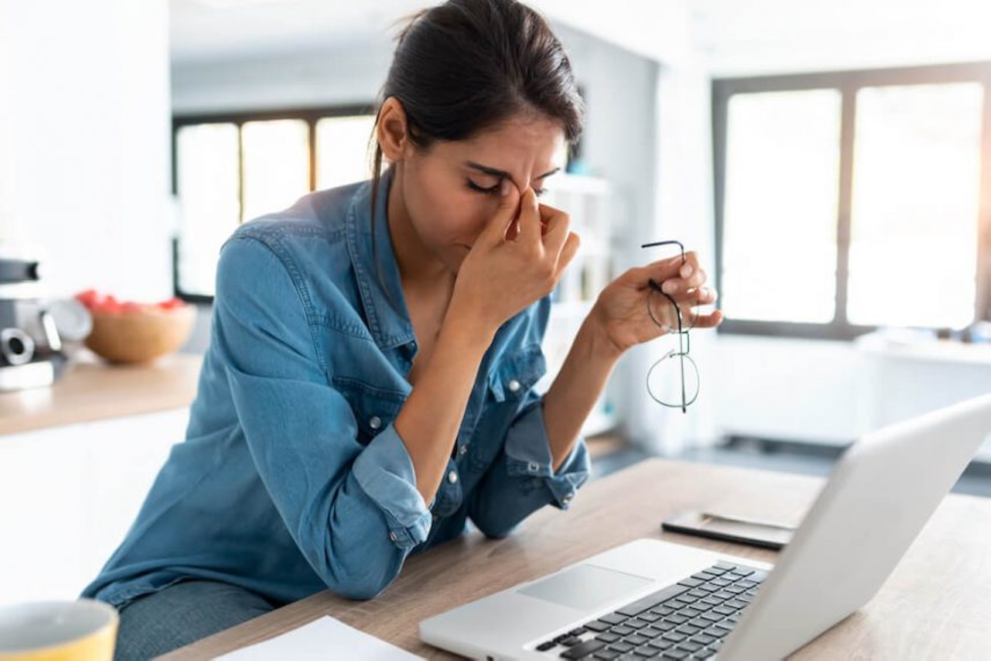 Akhbar 24 – 9 Psychological signs related to job burnout