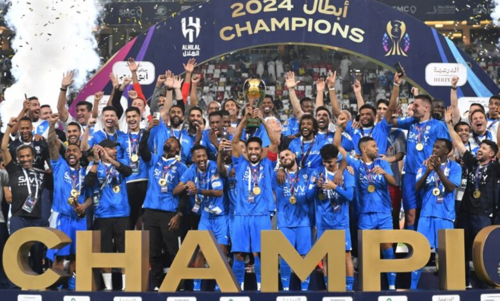 الهلال يتوج بلقب الدوري السعودي