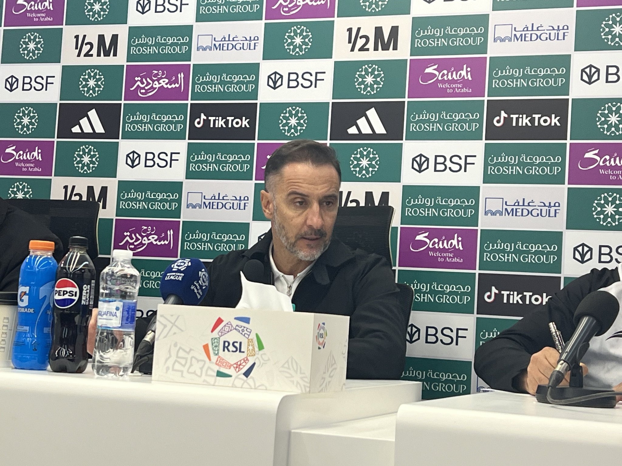 فيتور بيريرا مدرب الشباب