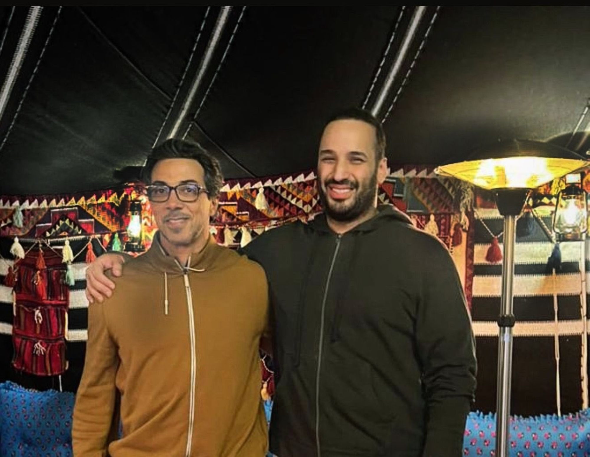 لقاء ودي يجمع ولي العهد ونائب رئيس الإمارات في العلا