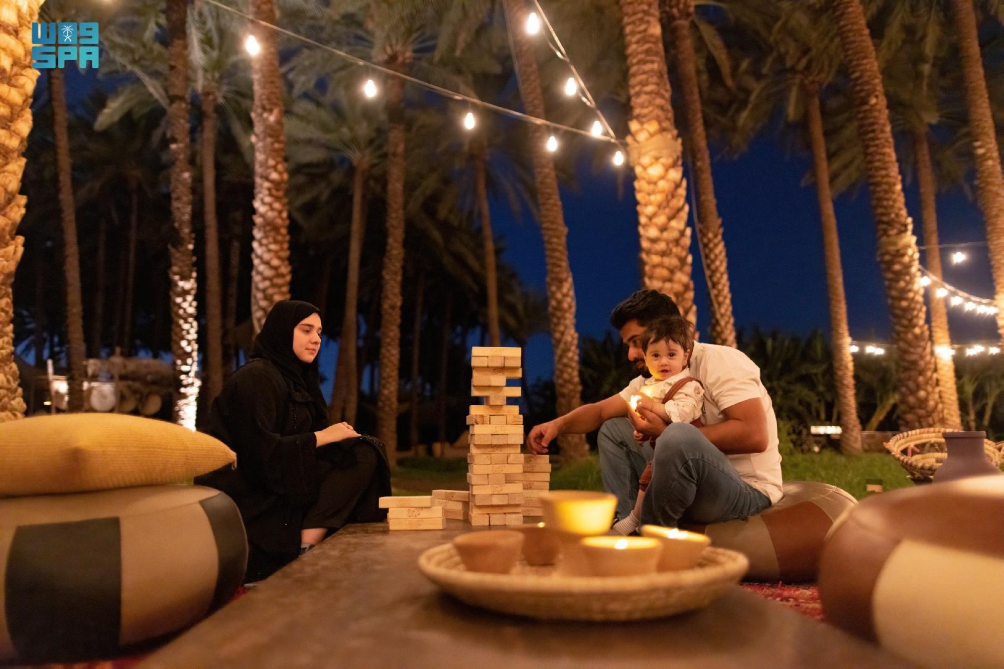 يمكن للمهتمين بالفنون والثقافة استكشاف المعارض الفنية 