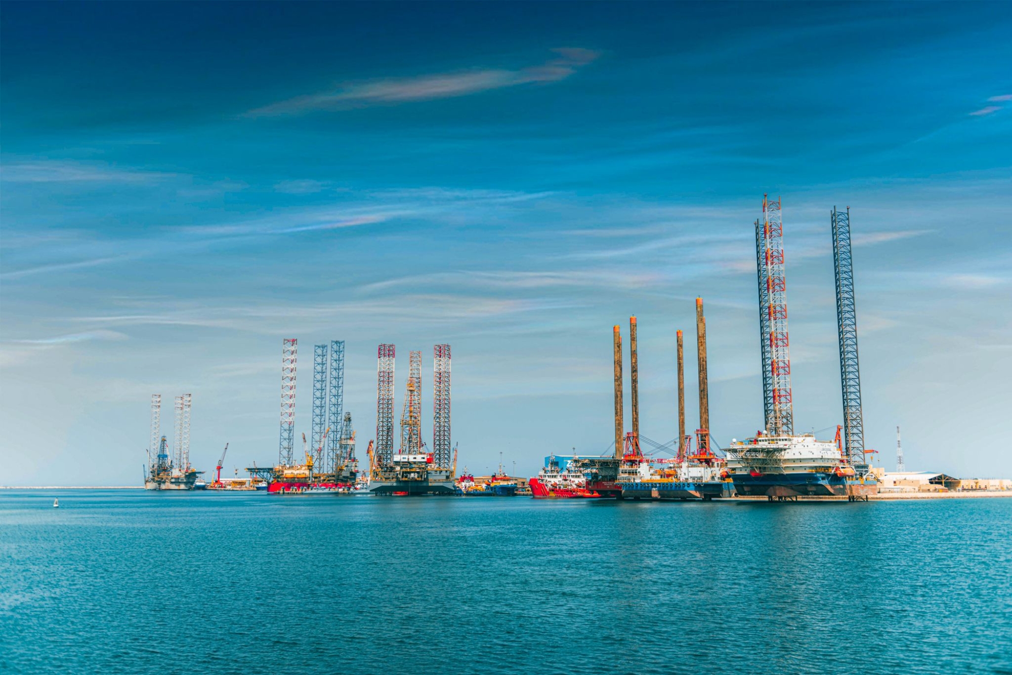 تعزز المنطقة القدرة التنافسية للميناء وترفع كفاءته التشغيلية وتحسن مستوى الخدمات اللوجستية