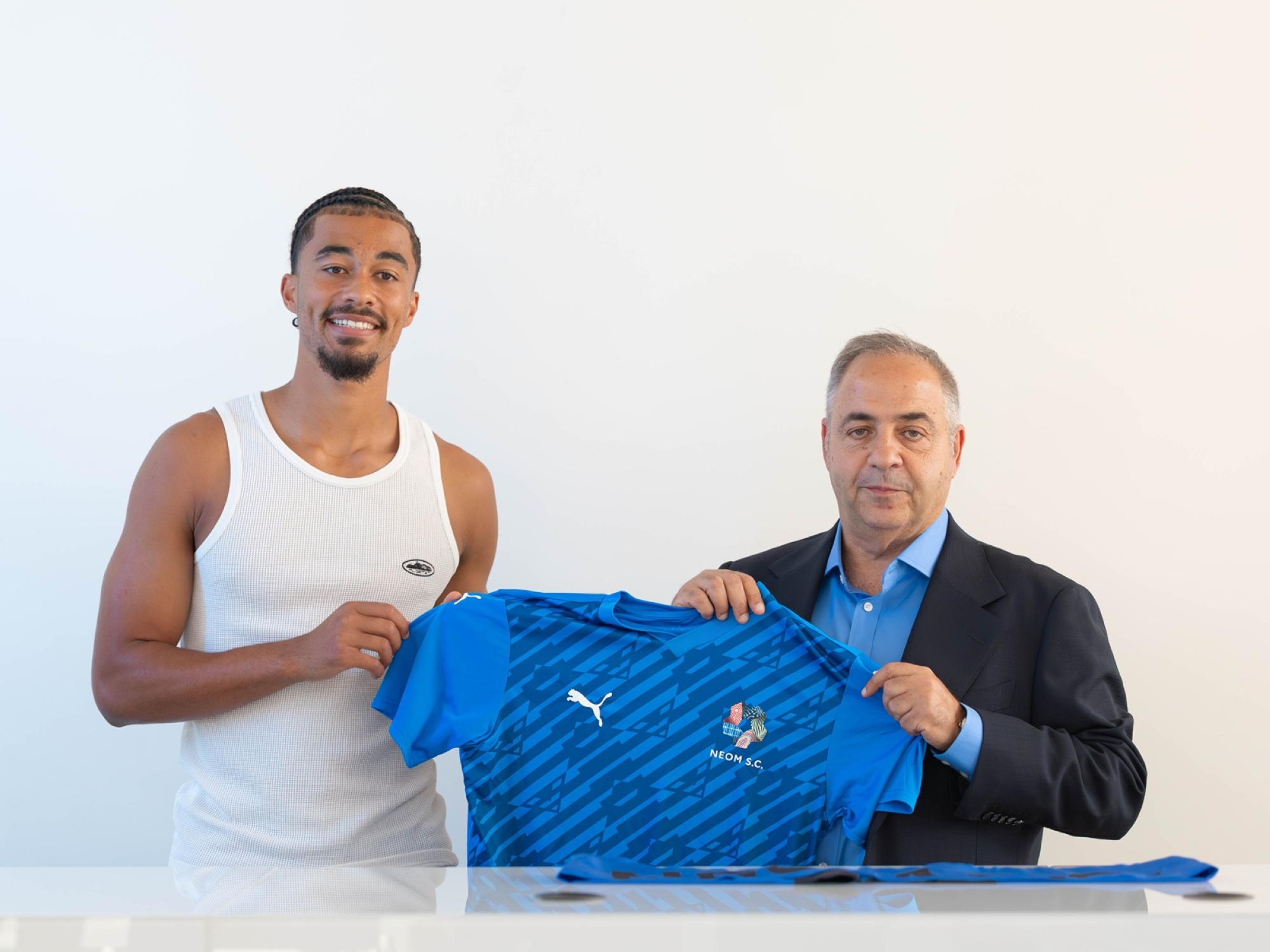 نيوم يضم ناثان زيزي من صفوف نانت الفرنسي