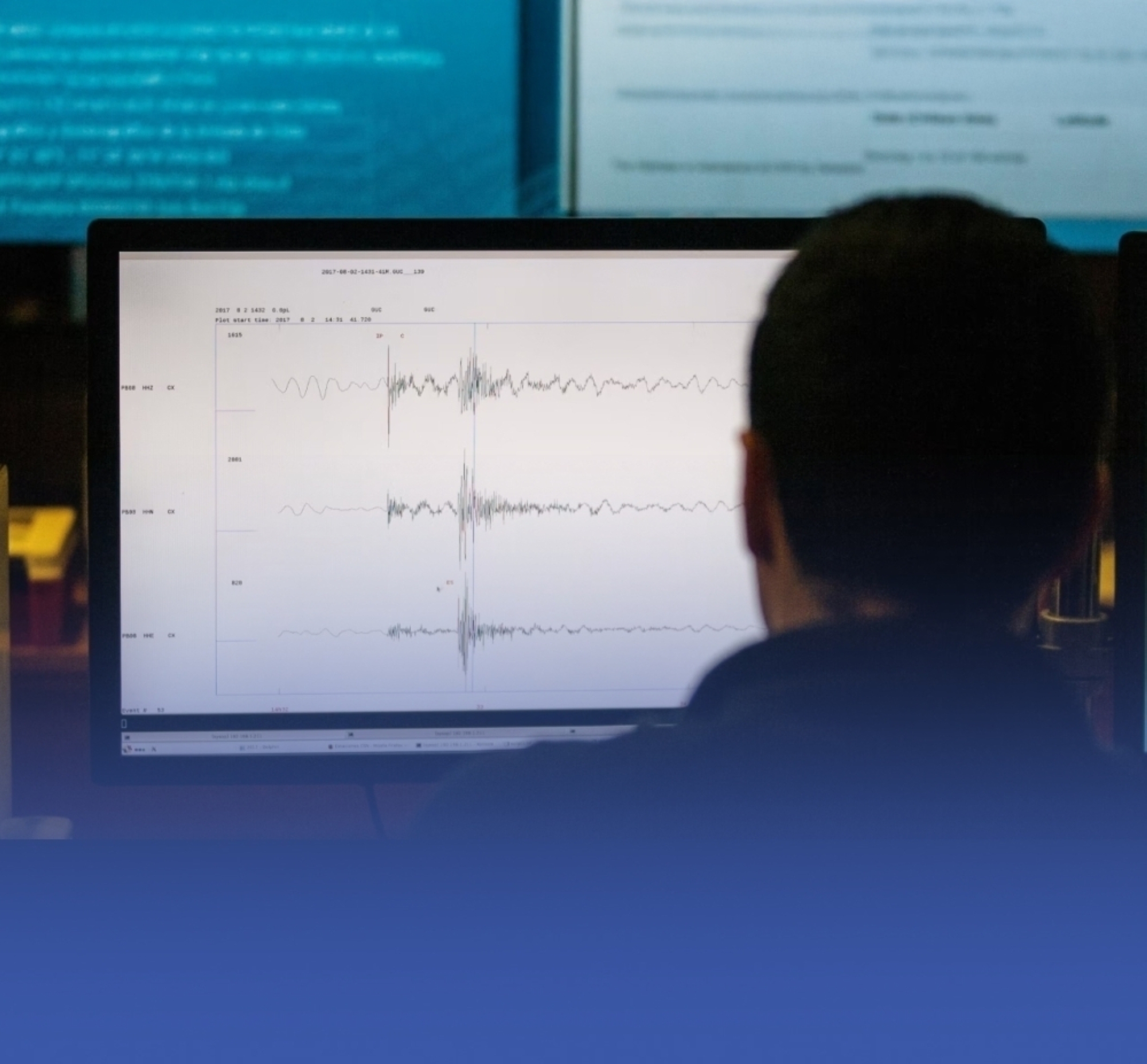 تواصل السلطات المحلية متابعة الوضع عن كثب لاتخاذ الإجراءات اللازمة