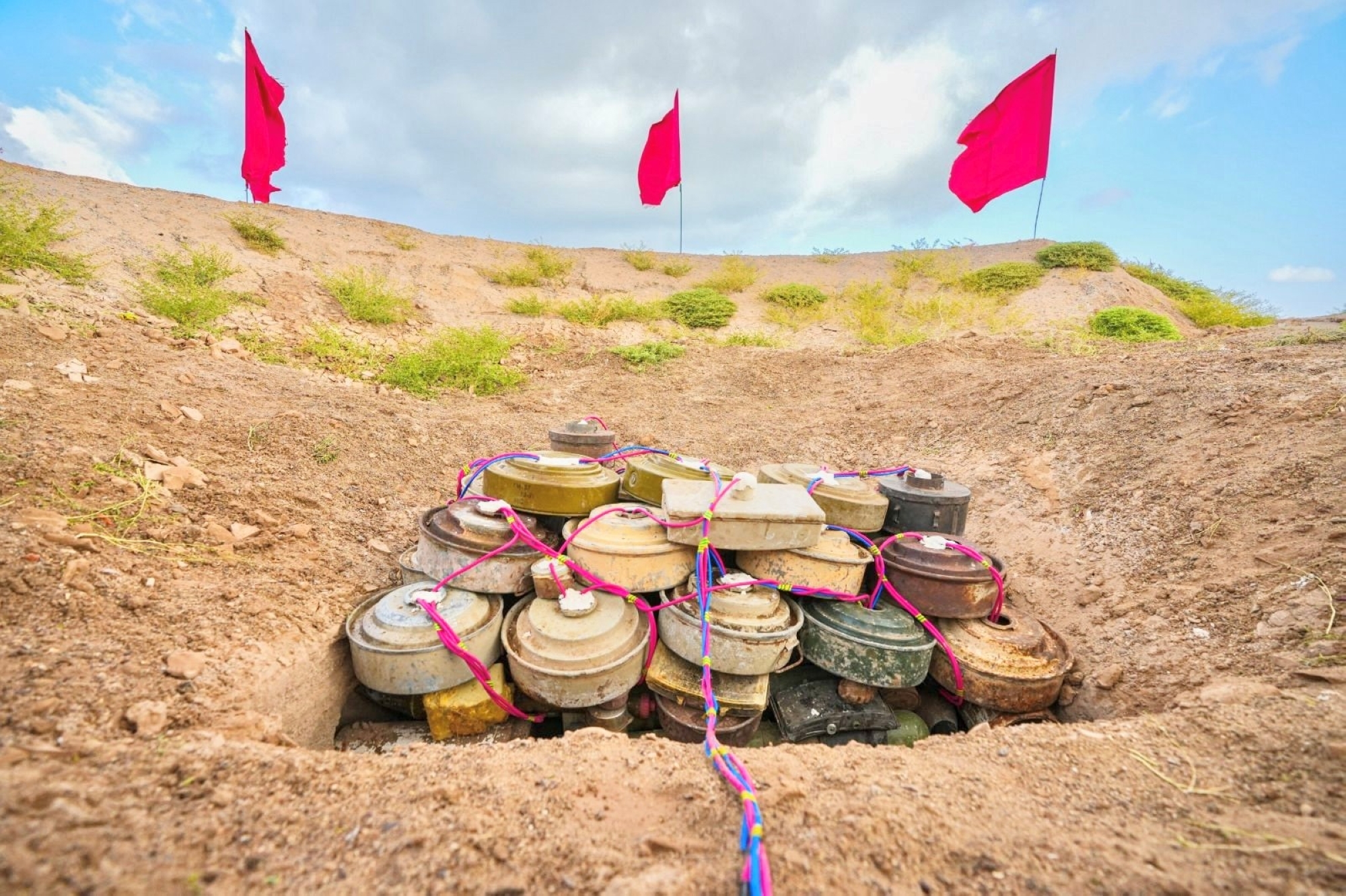  ارتفع عدد الألغام المنزوعة خلال شهر ديسمبر إلى 3.4 ألف لغم