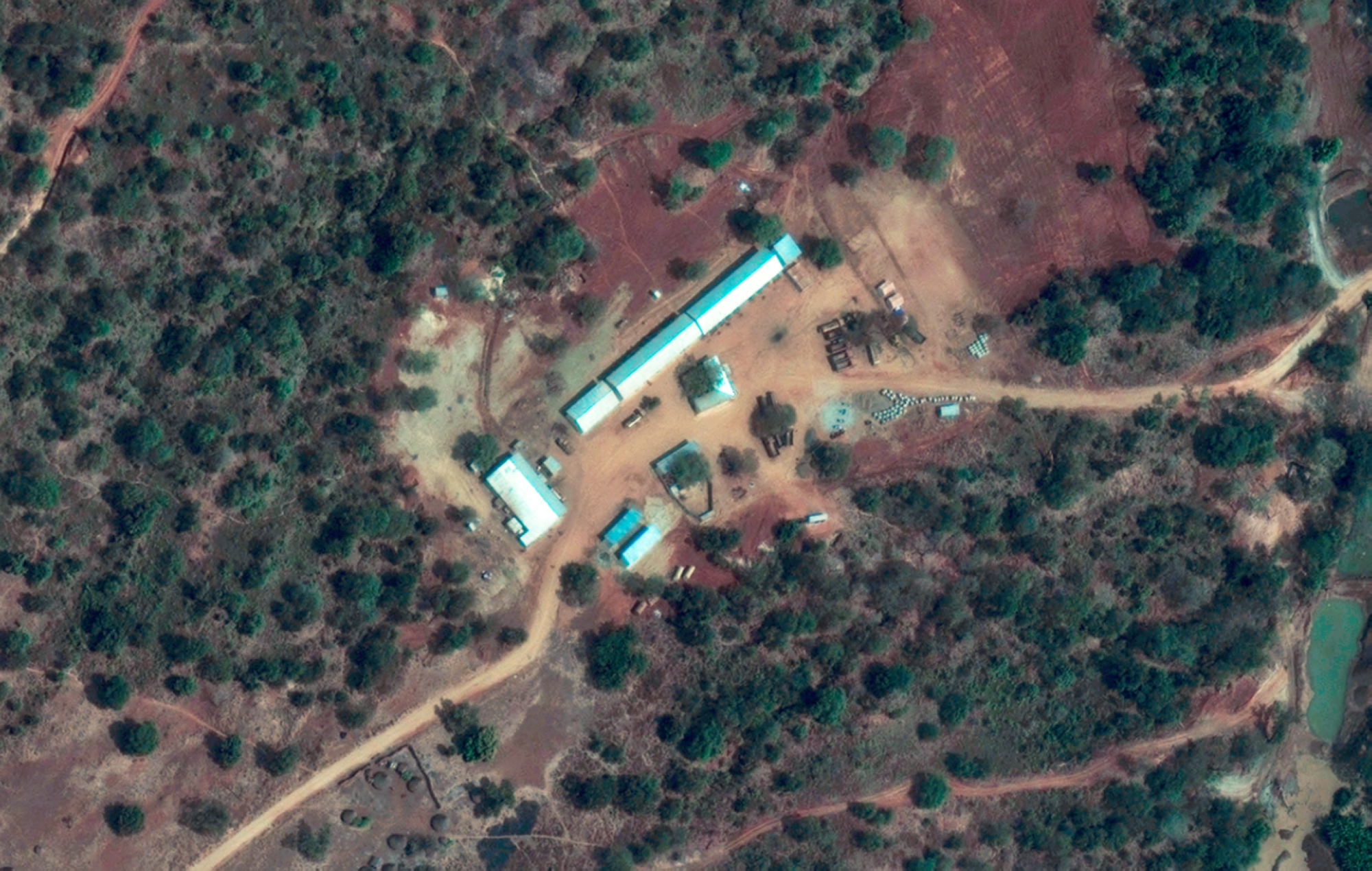 تشير صور الأقمار الصناعية إلى أن النشاط تزايد في أكتوبر 2025 في المعسكر