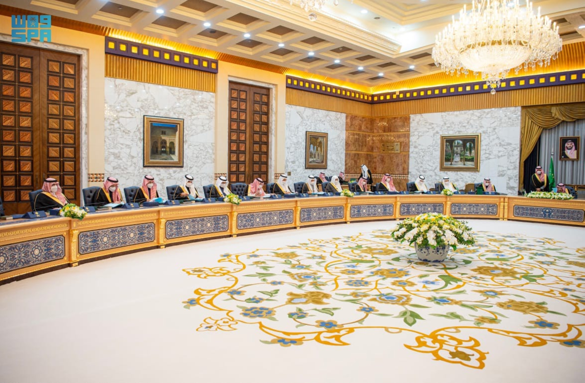 مجلس الوزراء يقرّ اتفاقية الربط بالقطار السريع مع قطر