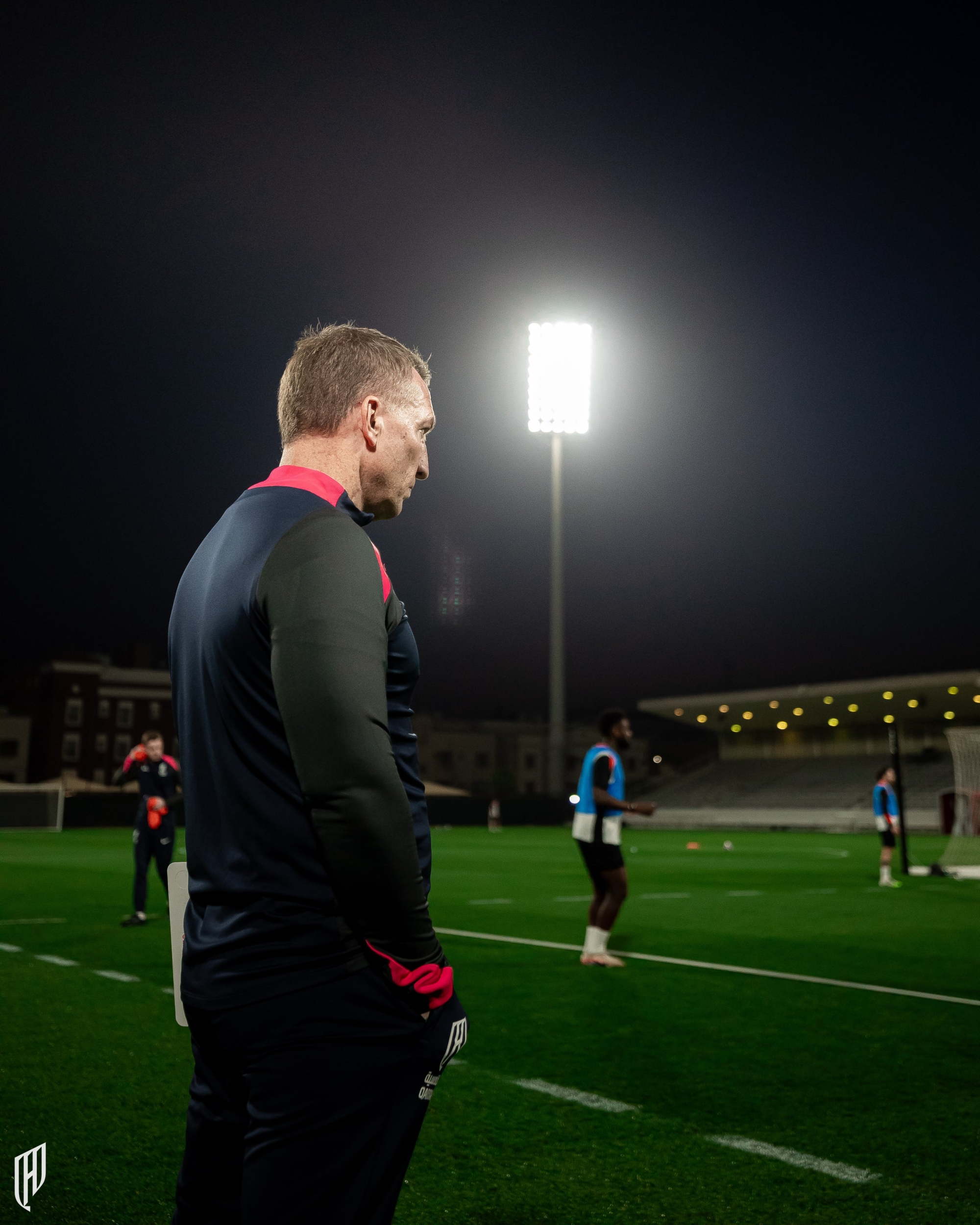  المدرب الإيرلندي بريندان رودجرز، المدير الفني لفريق القادسية،