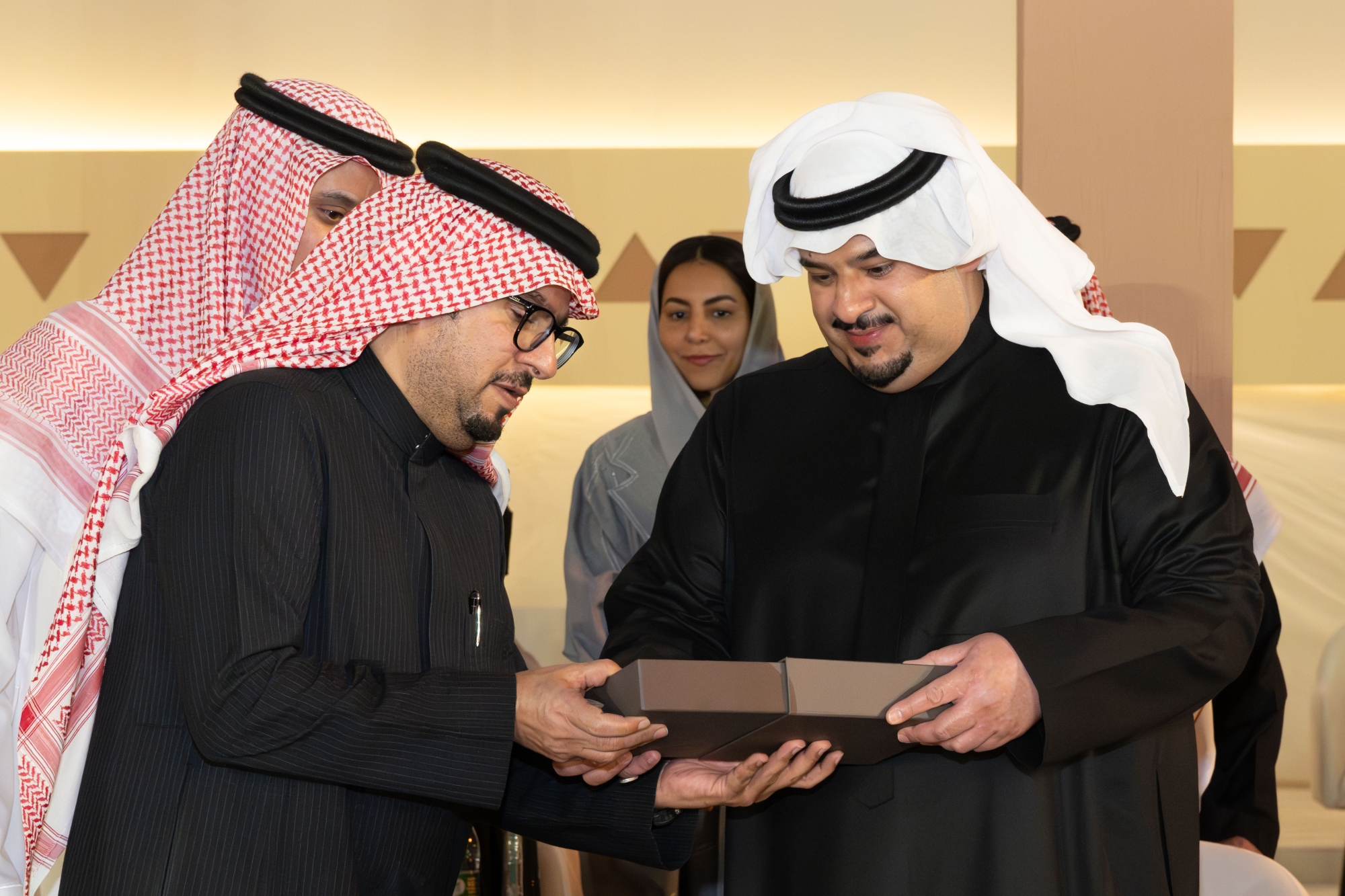 نائب أمير الرياض يتفقد جاهزية موقع الاحتفاء بيوم التأسيس