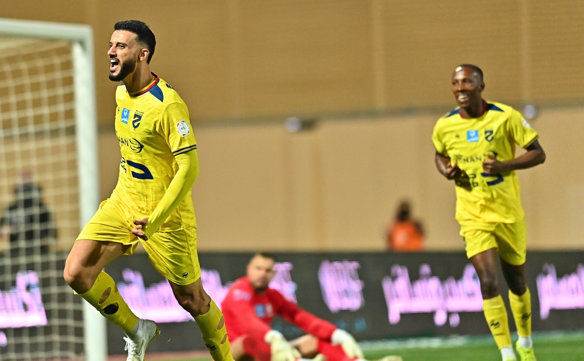 عمر السومة لاعب الحزم