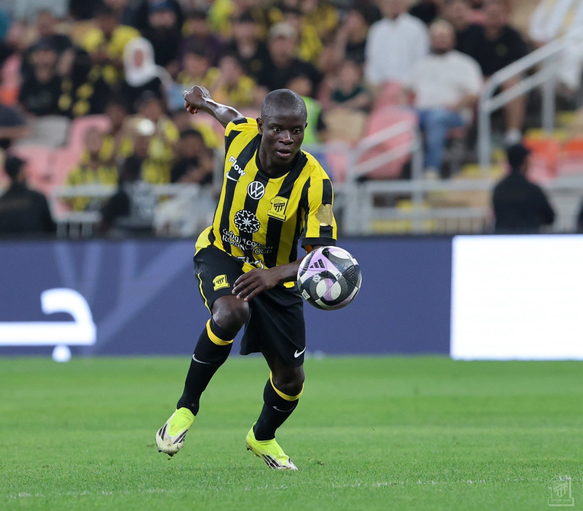 الاتحاد يبحث عن بديل نجولو كانتي