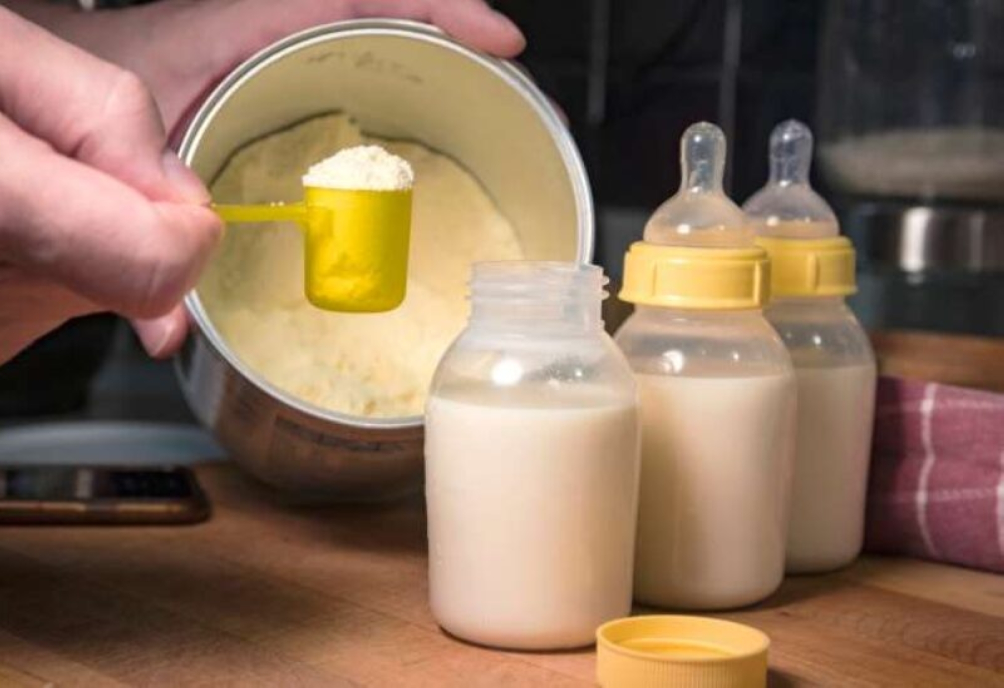 التحقيقات جارية في مدن أنجيه وبوردو وبلوا الفرنسية في وفاة 3 أطفال رضع