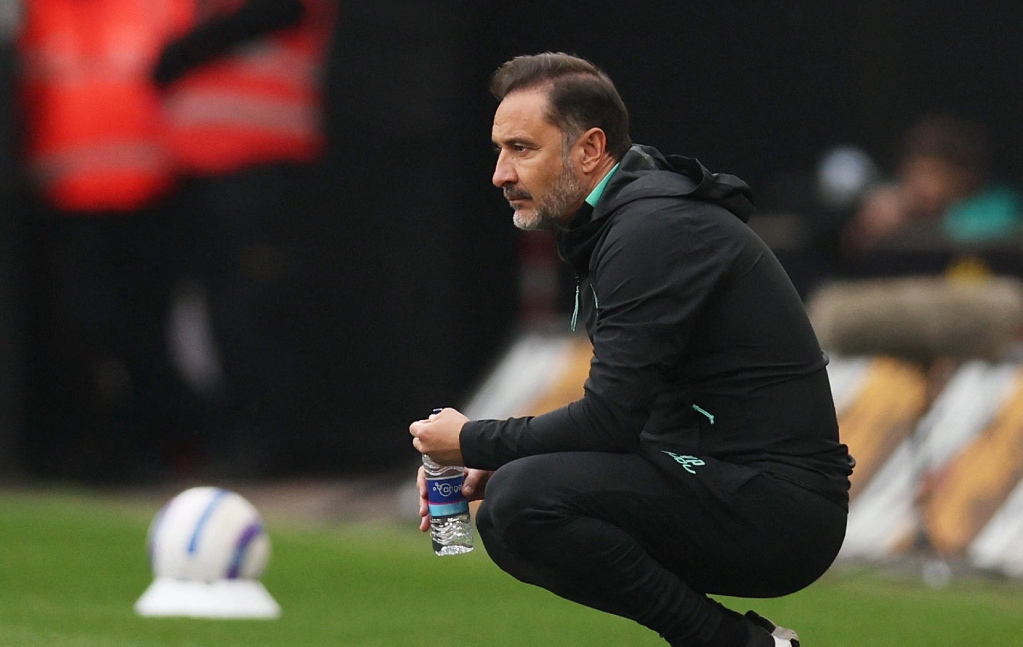 نوتنجهام فورست يعين ⁠فيتور ​بيريرا مدربًا للفريق