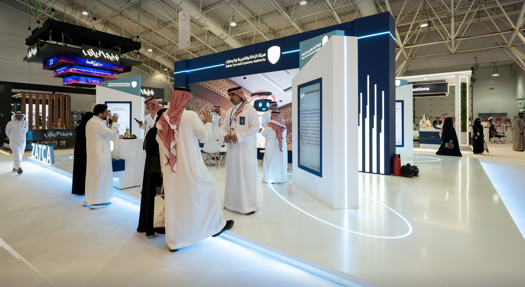 عدد زوار المعرض بلغ أكثر من 90 ألف زائر