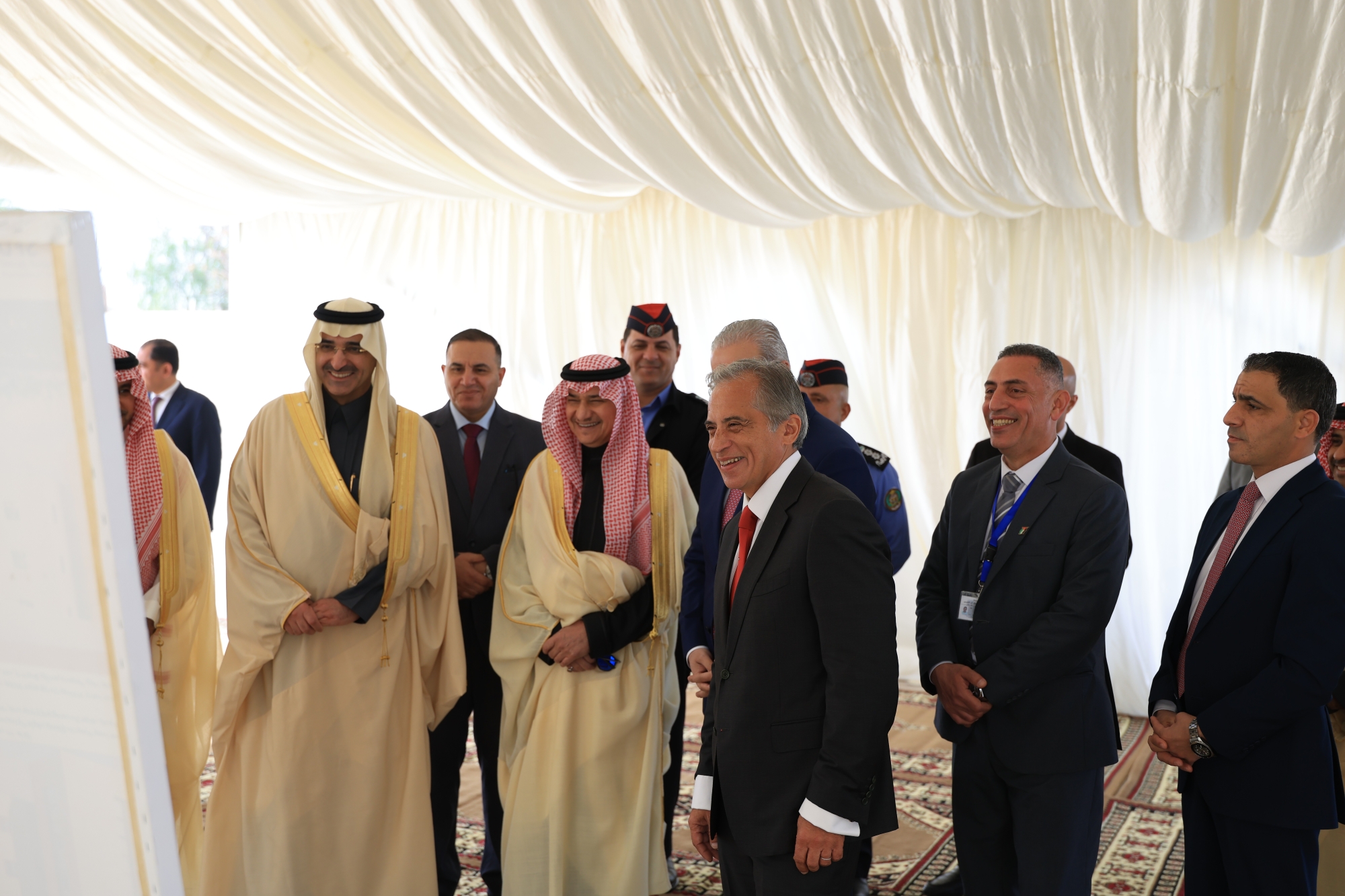 يسهم المشروع في رفع الطاقة الاستيعابية وتعزيز كفاءة وجودة الخدمات الصحية