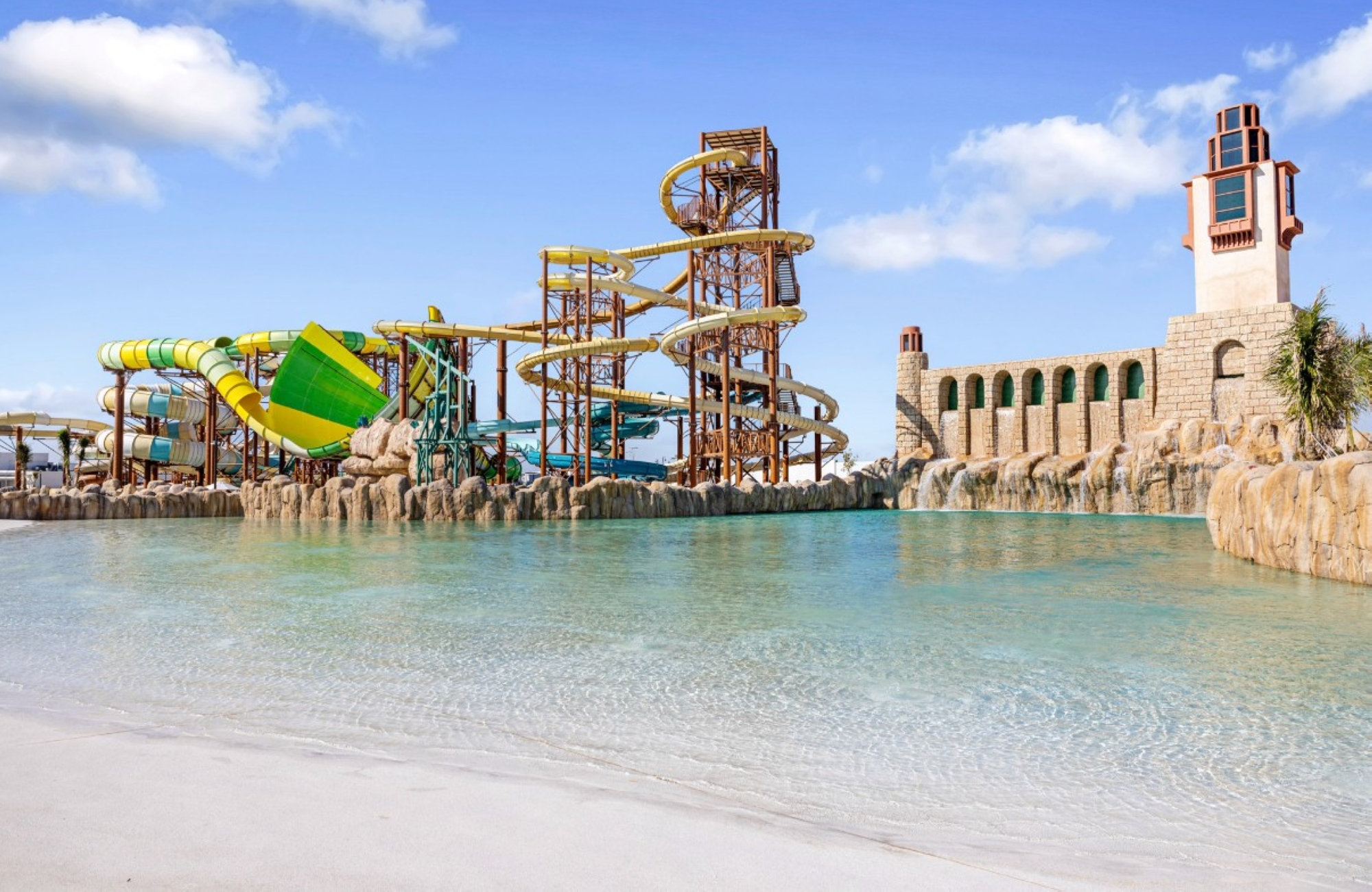 يعتبر منتجع "ريكسوس مرجانة" وجهة شاملة للعائلات