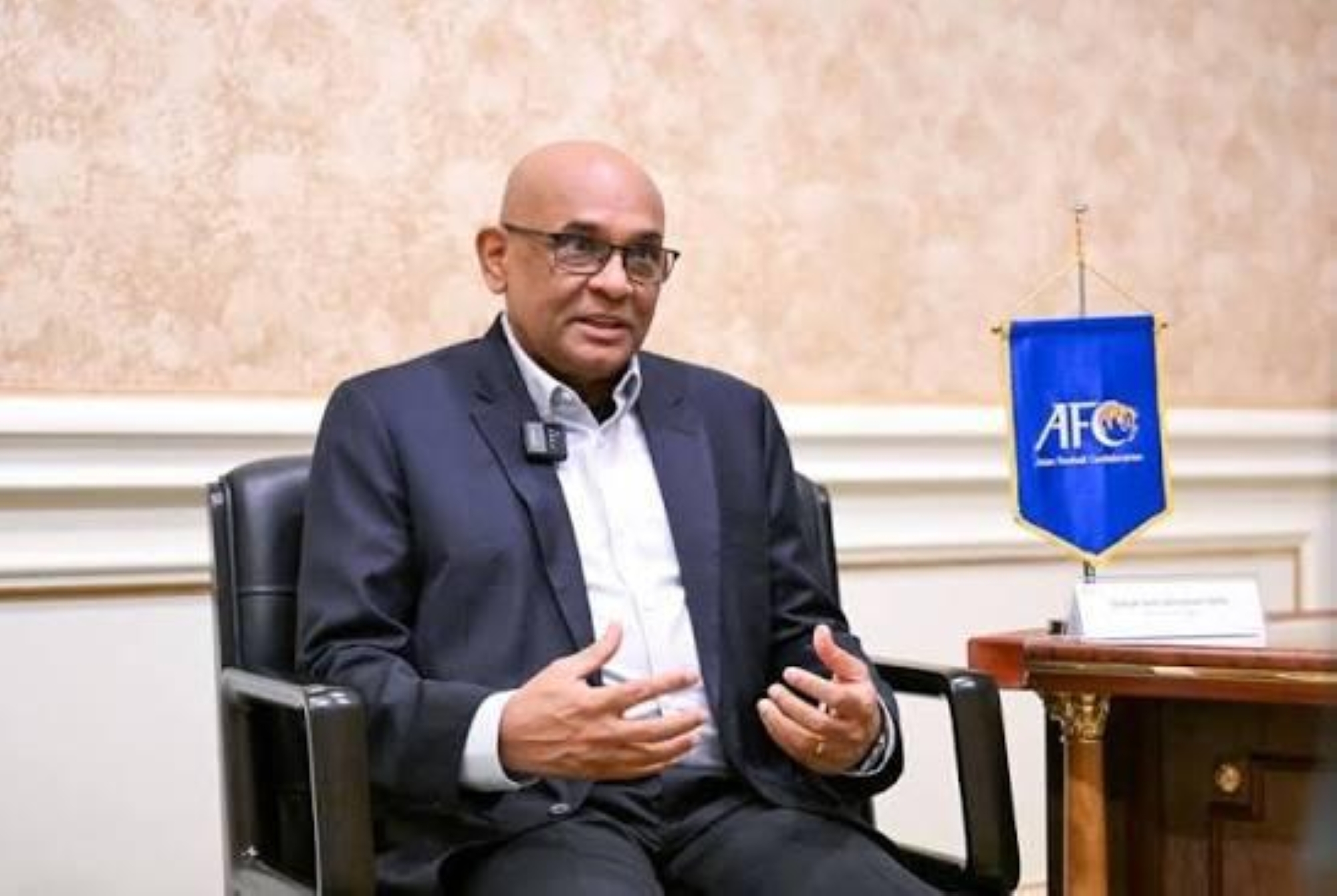 داتوك سري جون الأمين العام للاتحاد الآسيوي لكرة القدم 