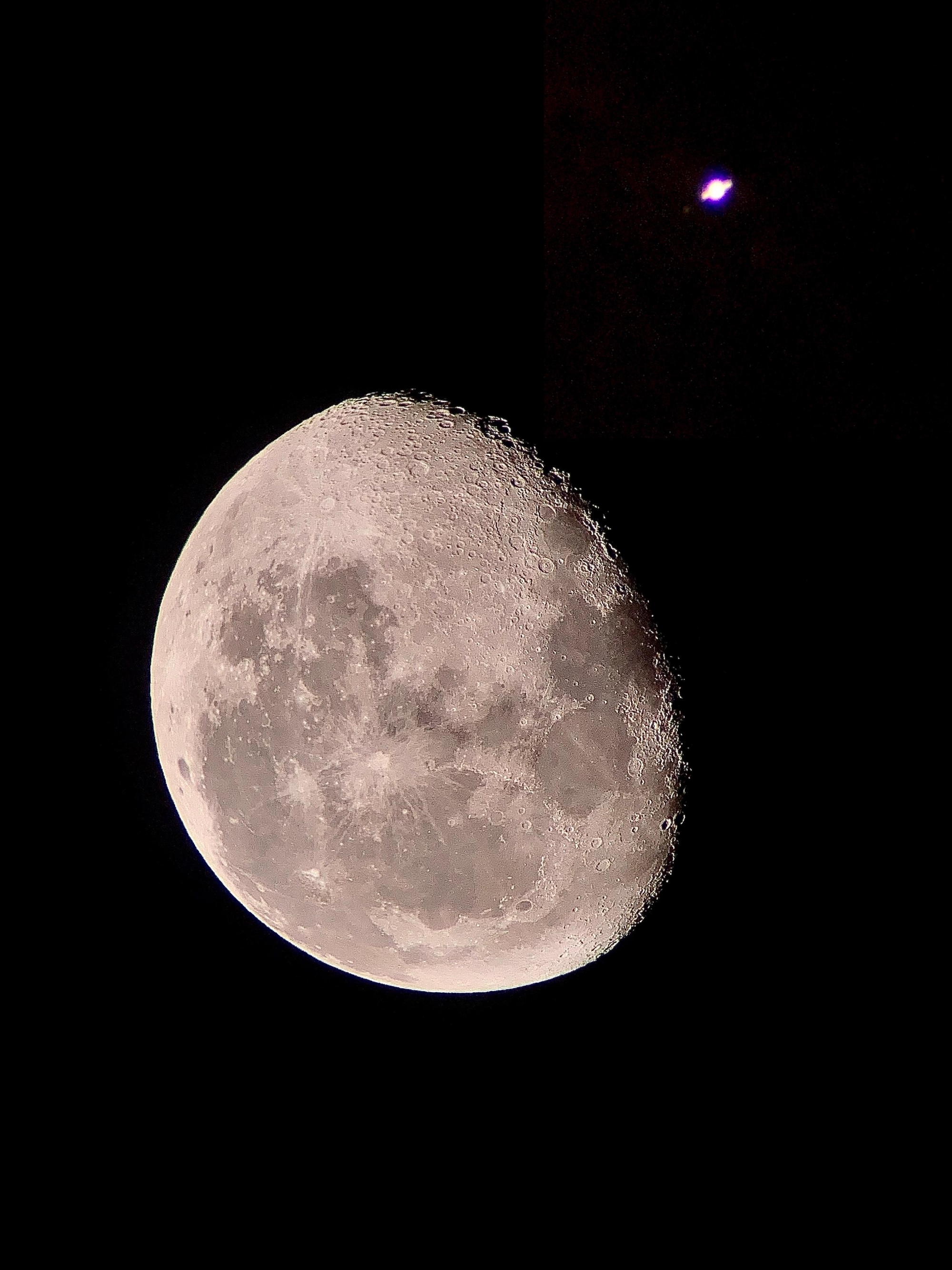  أكبر مواقع السماء المظلمة المعتمدة في المنطقة.
