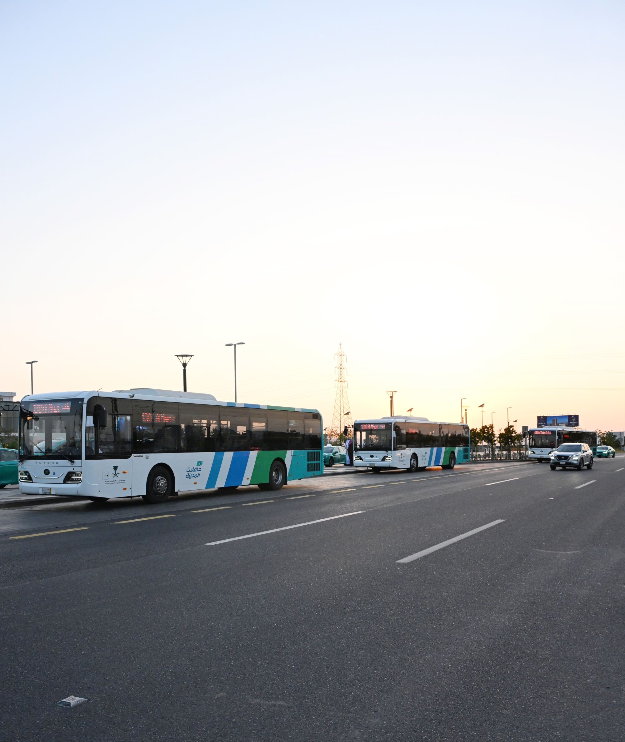 8 مسارات ترددية لنقل المصلين إلى المسجد النبوي و"قباء"