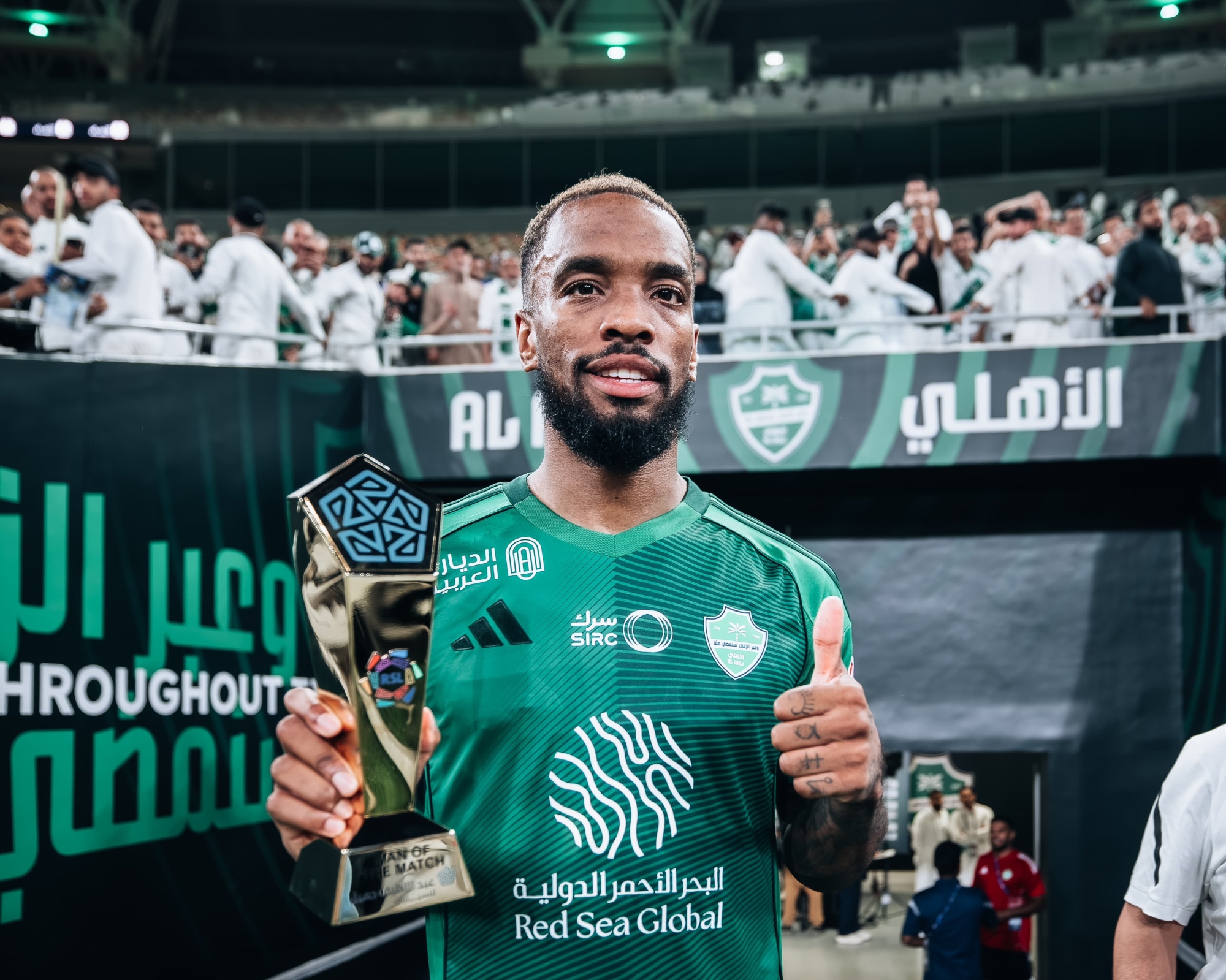 الإنجليزي إيفان توني نجم الأهلي