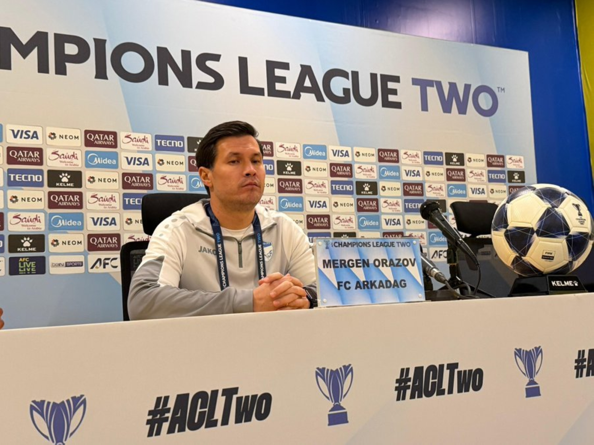 ميرجن أورازوف، المدير الفني لفريق أركاداغ التركمانستاني