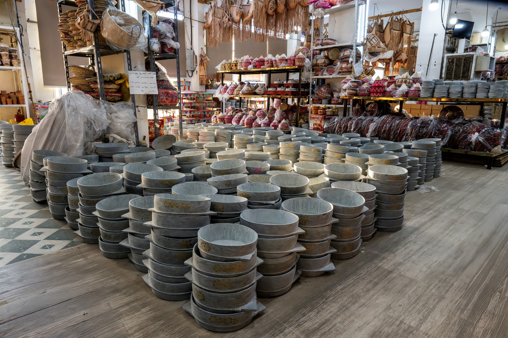 زيادة في إقبال الأهالي والزوَّار على شراء المنتجات التراثية والأثرية