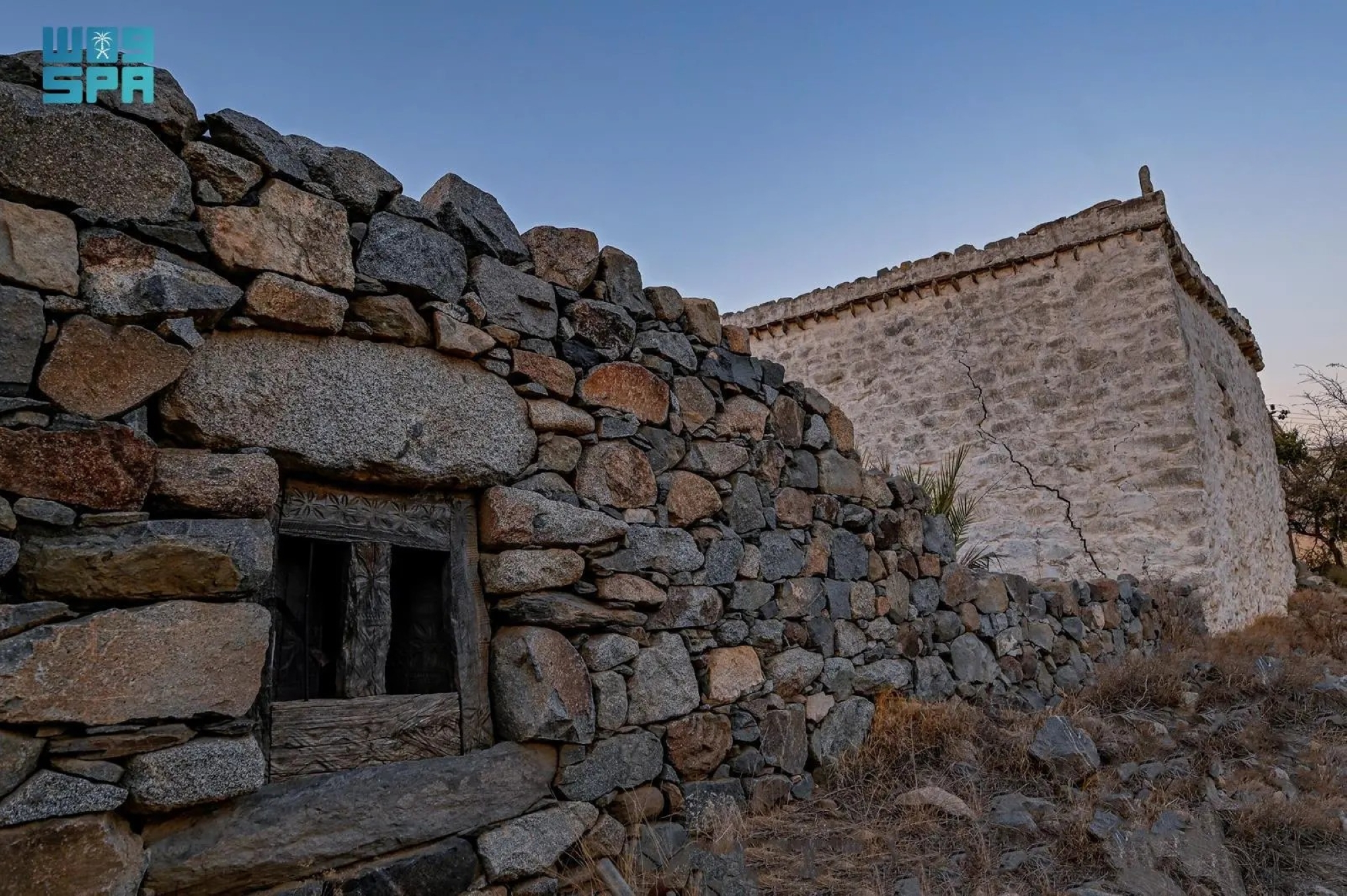 تبرز قرية بني سالم كنموذج معماري مميز