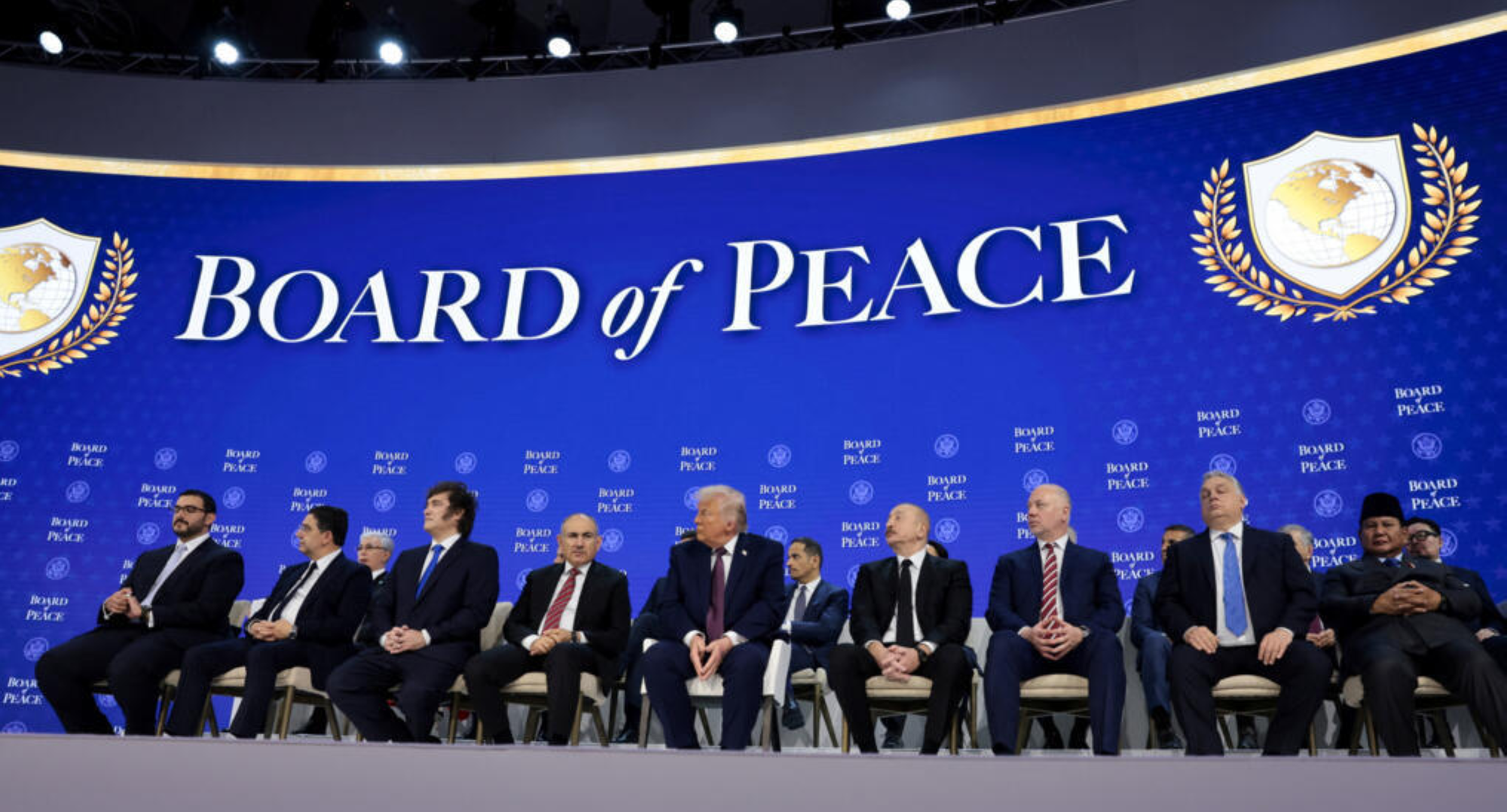 يبحث الاجتماع أيضا إرسال آلاف الجنود لتشكيل قوة استقرار دولية في غزة