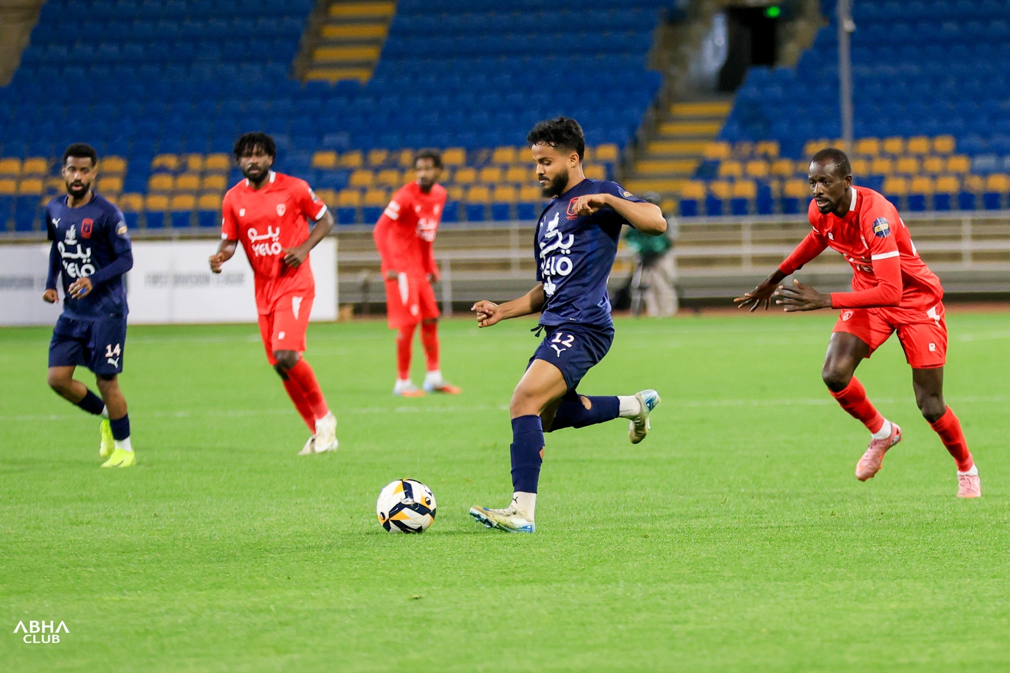 جانب من مباراة أبها أمام العربي 