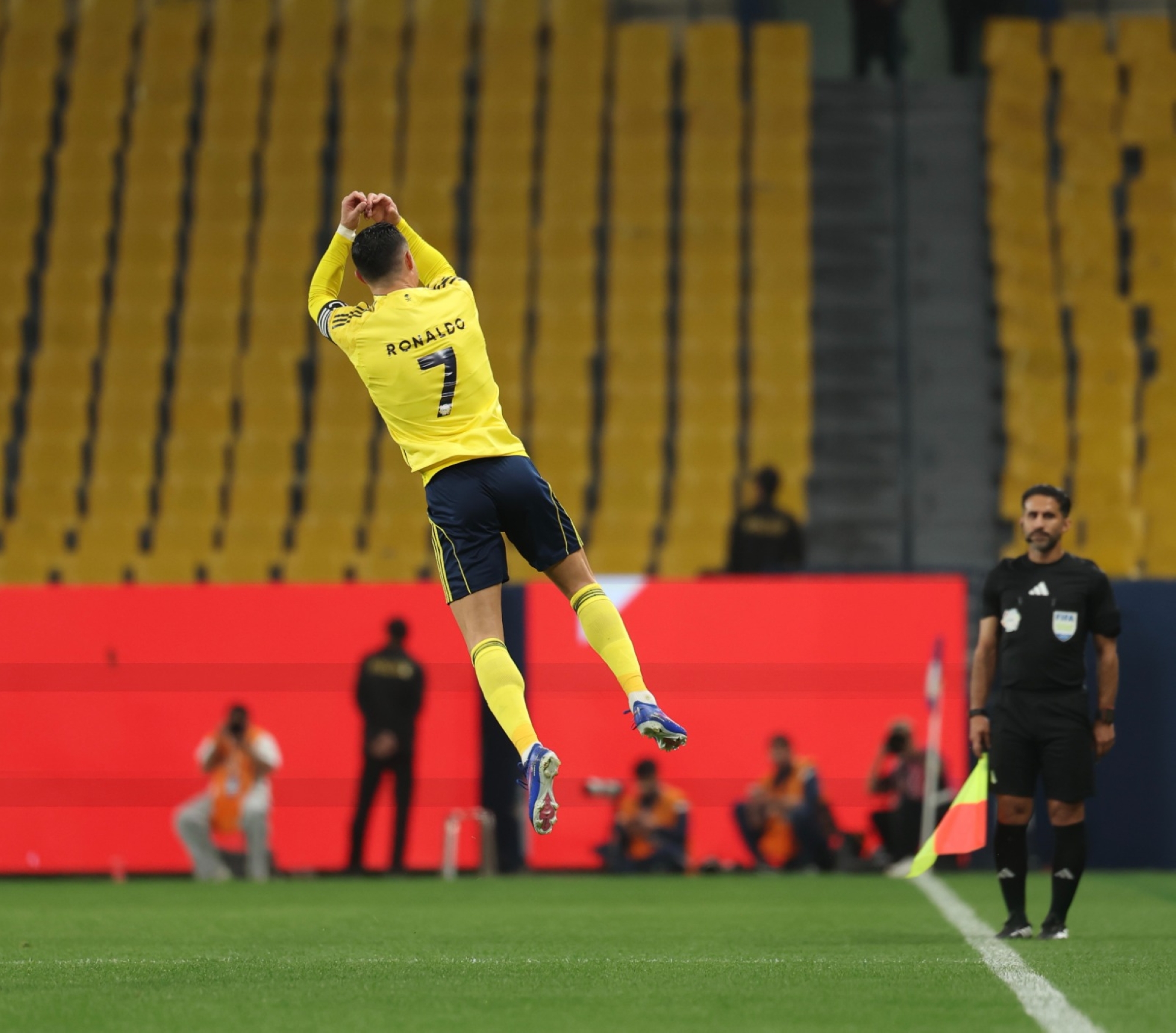 جانب من احتفال رونالدو بالتسجيل
