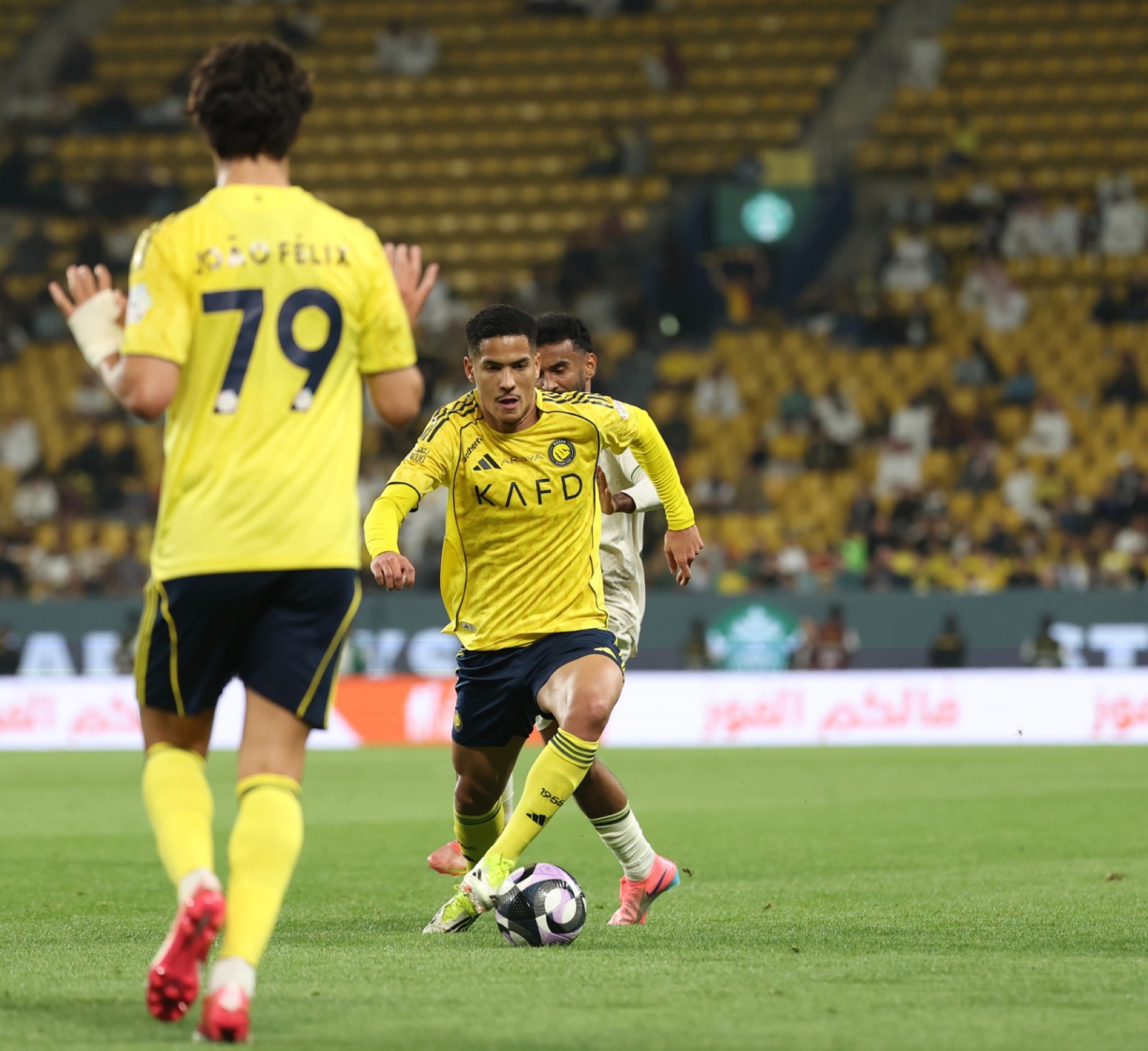 جانب من مباراة النصر أمام الحزم