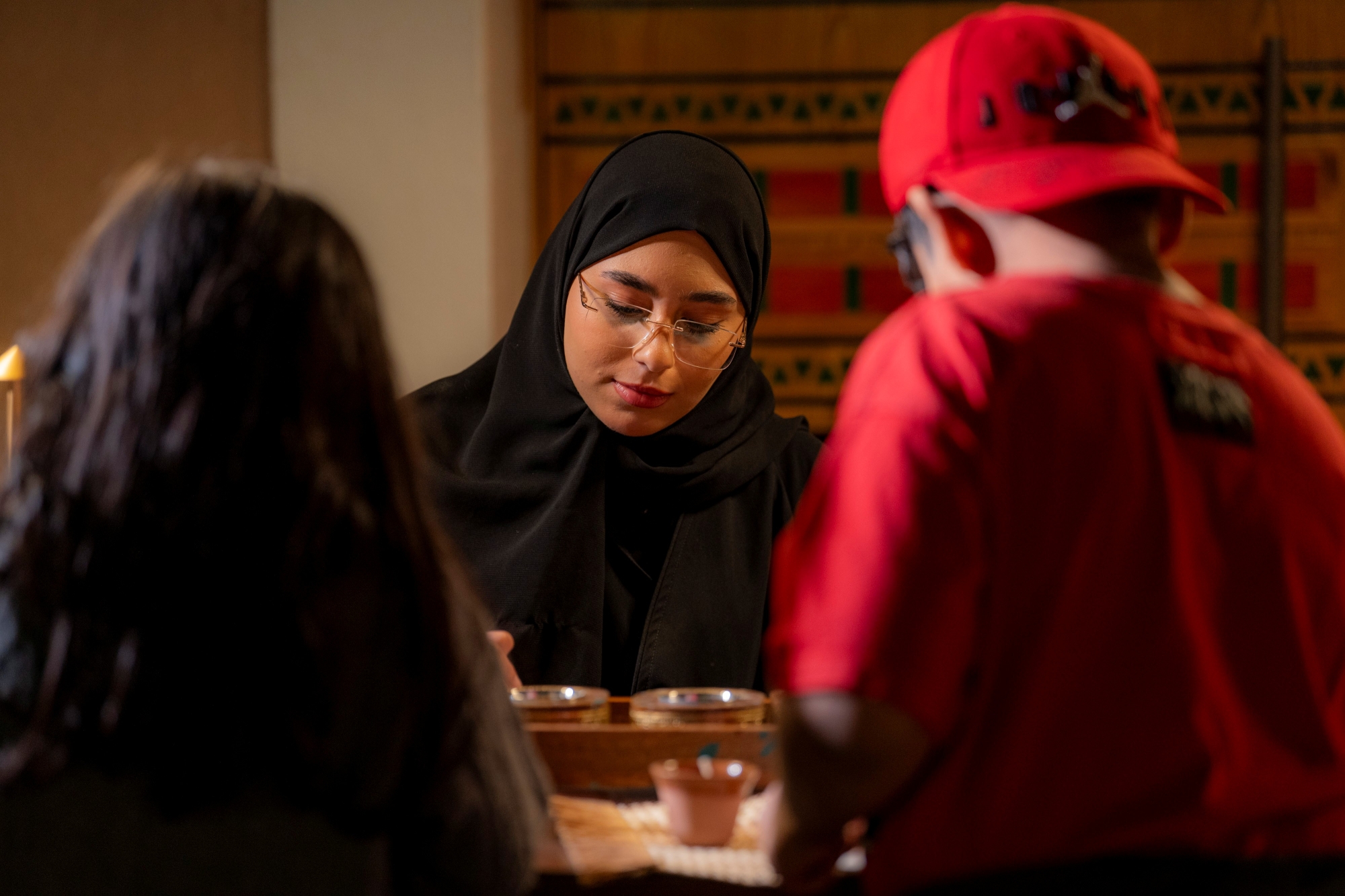 عروض الخيل التي تهدف إلى تسليط الضوء على جمال وأهمية الخيل العربي